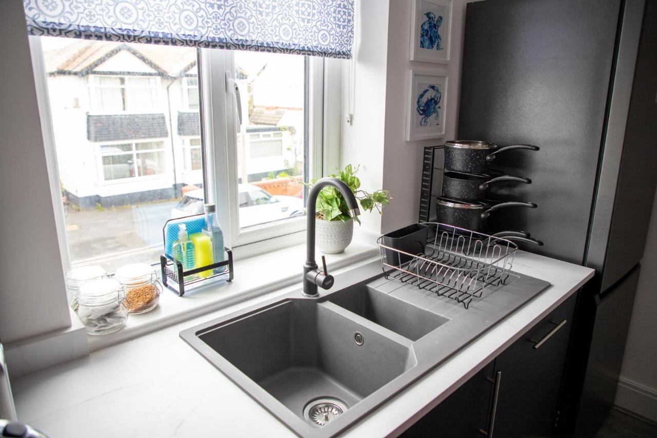Wave Stays - First Floor Apartment Cleveleys Esterno foto